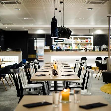 Отель Quality Sveitsi Хювинкяя