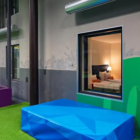 Quality Sveitsi Отель Хювинкяя